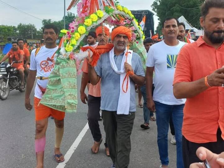 Minister Sanjeev Balyan Kanwar Yatra for awareness on Uniform Civil Code welcome in Muzaffarnagar UCC: यूनिफॉर्म सिविल कोड पर जागरूकता के लिए केंद्रीय मंत्री ने कांवड़ यात्रा की, मुजफ्फरनगर में हुआ स्वागत