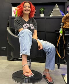 ਜੈਸਮੀਨ ਸੈਂਡਲਾਸ ਦਾ ਨਫਰਤ ਕਰਨ ਵਾਲਿਆਂ ਨੂੰ ਜਵਾਬ, ਬੋਲੀ- 'ਕੁੜੀਆਂ ਨੂੰ ਖੁੱਲ੍ਹ ਕੇ ਜਿਉਂਦਾ ਦੇਖ ਲੋਕਾਂ ਨੂੰ ਬਰਦਾਸ਼ਤ ਨਹੀਂ....'