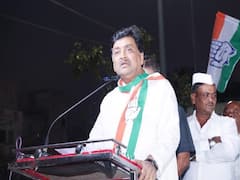 आता अजितदादा अर्थमंत्री झालेत, गेलेल्या आमदारांना इकडे यायला हरकत नाही; अशोक चव्हाणांचा टोला 