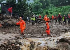 दक्षिण कोरिया में भारी बारिश, बाढ़ और भूस्खलन से 24 लोगों की मौत, 10 लापता, बिगड़े हालात