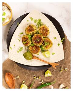 आलू टिक्की तो खूब खा लिए...अब खाइए अंकुरित मूंग की टिक्की...देखें रेसिपी