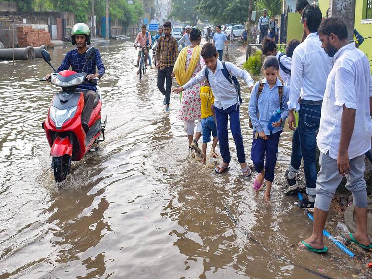 Gujarat Monsoon Rainfall in 109 talukas in last 24 hours Keshod gets five and half inch rain Gujarat Monsoon: રાજ્યમાં ત્રીજા રાઉન્ડની આગાહી વચ્ચે છેલ્લા 24 કલાકમાં 109 તાલુકામાં મેઘમહેર, કેશોદમાં સાડા પાંચ ઈંચ વરસાદ