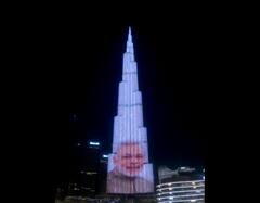 PM Modi UAE Visit : जगातील सर्वात उंच इमारतीवर झळकला पंतप्रधान मोदींचा फोटो, बुर्ज खलिफावर खास संदेश; UAE मध्ये जोरदार स्वागत