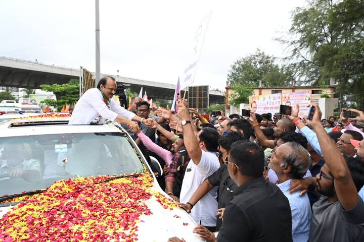 नाशिक जिल्ह्याचे सारथ्य हे पुढील काळात पुन्हा एकदा भुजबळांकडेच राहील, अशी चर्चा या निमित्ताने कार्यकर्त्यांमध्ये रंगली होती.