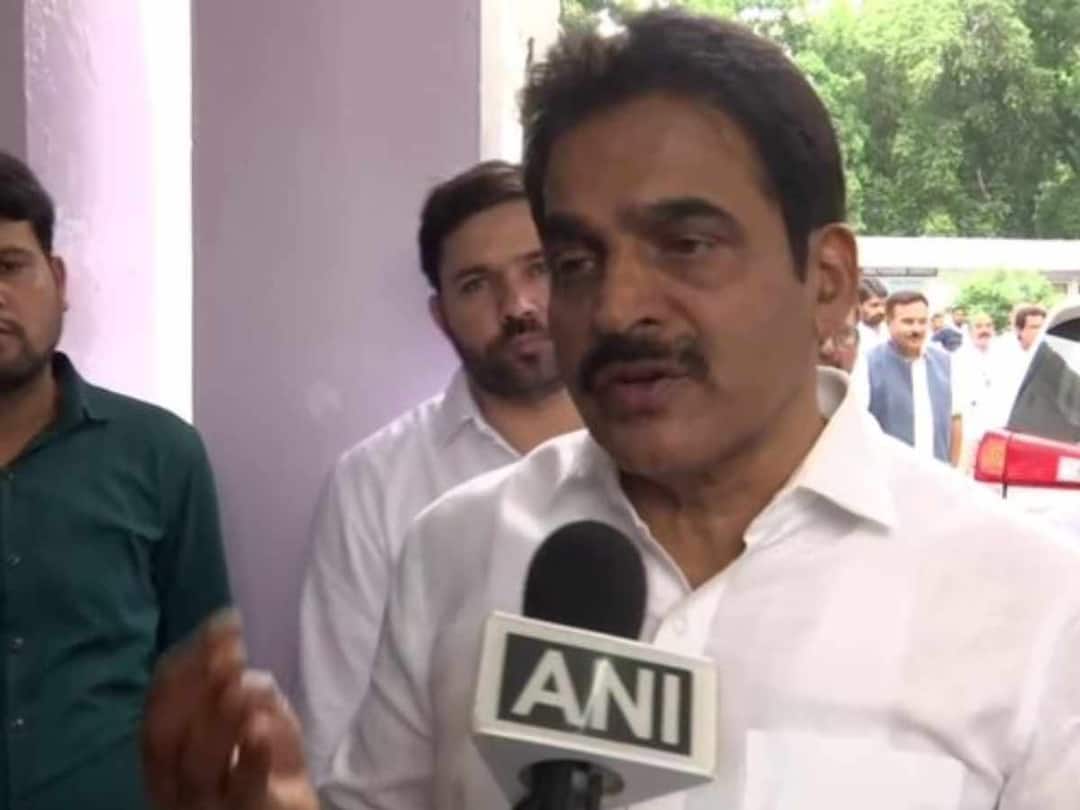 Congress Party Maun Satyagraha Silent Protest Rahul Gandhi Defamation Case Supreme Court Congress Party's ‘Maun Satyagraha’ In Delhi, Himachal, Punjab, Haryana Postponed To July 23 Amid Flooding