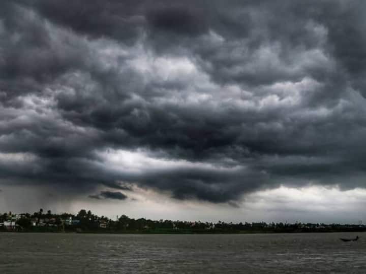 Weather Update Today 15 July Jharkhand IMD Forecast heavy rain in Ranchi Palamu Khunti Jharkhand Weather Update: झारखंड में अगले दो दिनों तक मूसलाधार बारिश की संभावना, IMD ने जारी किया येलो अलर्ट