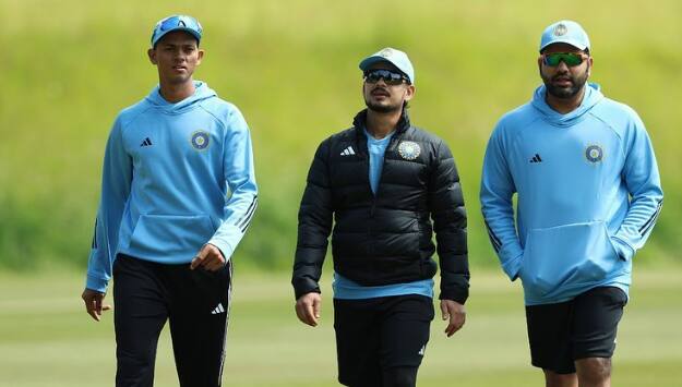 இந்திய அணி, வெஸ்ட் இண்டீஸிற்கு இரண்டு டெஸ்ட், மூன்று ஒருநாள் மற்றும் ஐந்து டி20 போட்டிகள் விளையாட சுற்றுப்பயணம் சென்றுள்ளது. இதில் முதல் டெஸ்ட் போட்டி கடந்த 12 ஆம் தேதி தொடங்கியது. முதலில் பேட்டிங் செய்த வெஸ்ட் இண்டீஸ் 150 ரன்களுக்கு சுருண்டது.