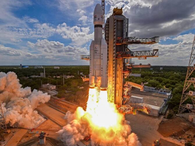 Chandrayaan 3 Mission Launch Congress Rahul Gandhi Mallikarjun Kharge Gives  Credit To Self | Chandrayaan 3: चंद्रयान-3 की सफल उड़ान के लिए कांग्रेस ने  खुद को ही दिया सारा क्रेडिट, कहा- नेहरू