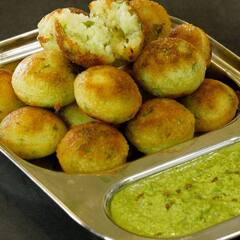 व्रत में खाना चाहते हैं कुछ टेस्टी तो कुट्टू के आटे से बनाएं मज़ेदार अप्पे..देखिए रेसिपी