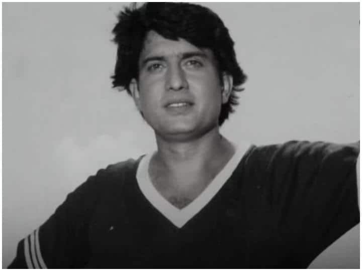 Ravindra Mahajani Death: गशमीर महाजनी के पिता और मराठी एक्टर रवींद्र महाजनी का निधन, पुणे में किराए के अपार्टमेंट में मिला शव Ravindra Mahajani Passed Away Who is Ravindra Mahajani Marathi Actor Found Dead in Pune Ravindra Mahajani Death: गशमीर महाजनी के पिता और मराठी एक्टर रवींद्र महाजनी का निधन, पुणे में किराए के अपार्टमेंट में मिला शव