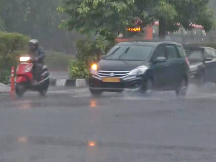 Rain Lashes Parts Of Delhi As National Capital Battles Flooding IMD Yellow Alert For Rain Rain Lashes Parts Of Delhi As National Capital Battles Flooding — WATCH