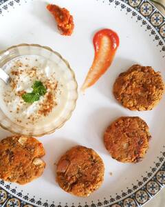 आलू टिक्की तो खूब खा लिए...अब खाइए अंकुरित मूंग की टिक्की...देखें रेसिपी