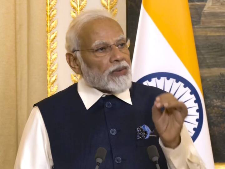 PM Modi France Visit on cross border terrorism said india and france agreed to increase cooperation PM Modi France Visit: 'आतंकवाद के खिलाफ लड़ाई में भारत-फ्रांस साथ', पेरिस की धरती से पीएम मोदी का आतंक पर प्रहार