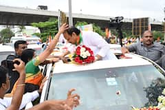 Ajit Pawar Nashik : उपमुख्यमंत्री अजित पवार यांची नाशिक शहरात ग्रँड एंट्री, कार्यकर्त्यांची तोबा गर्दी, पाहा फोटो