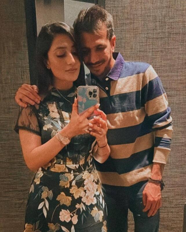 ਦੱਸ ਦੇਈਏ ਕਿ ਇਸ ਜੋੜੀ ਨੇ 22 ਦਸੰਬਰ 2022 ਵਿੱਚ ਵਿਆਹ ਕਰਵਾਇਆ ਸੀ। ਉਸ ਤੋਂ ਬਾਅਦ ਇਹ ਜੋੜੀ ਸੋਸ਼ਲ ਮੀਡੀਆ ਉੱਪਰ ਹਮੇਸ਼ਾ ਸੁਰਖੀਆਂ ਬਟੋਰਦੀ ਹੈ।