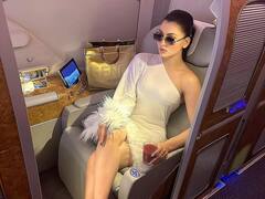 Urvashi Rautela Earning: हर मिनट की फीस एक करोड़... पैसे कमाने में सबसे आगे निकली उर्वशी