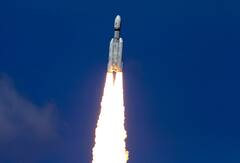 Chandrayaan-3 : चांद्रयान-3 उड्डाणाला 24 तास पूर्ण, चंद्राच्या कक्षेत पोहोचलं अंतराळयान, पुढील प्रवास कसा असेल?