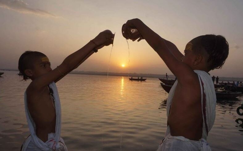 Surya Dev: રવિવારના દિવસે સૂર્ય દેવને જરૂર કરો નમન, ધ્યાનમાં રાખો આ વાતો