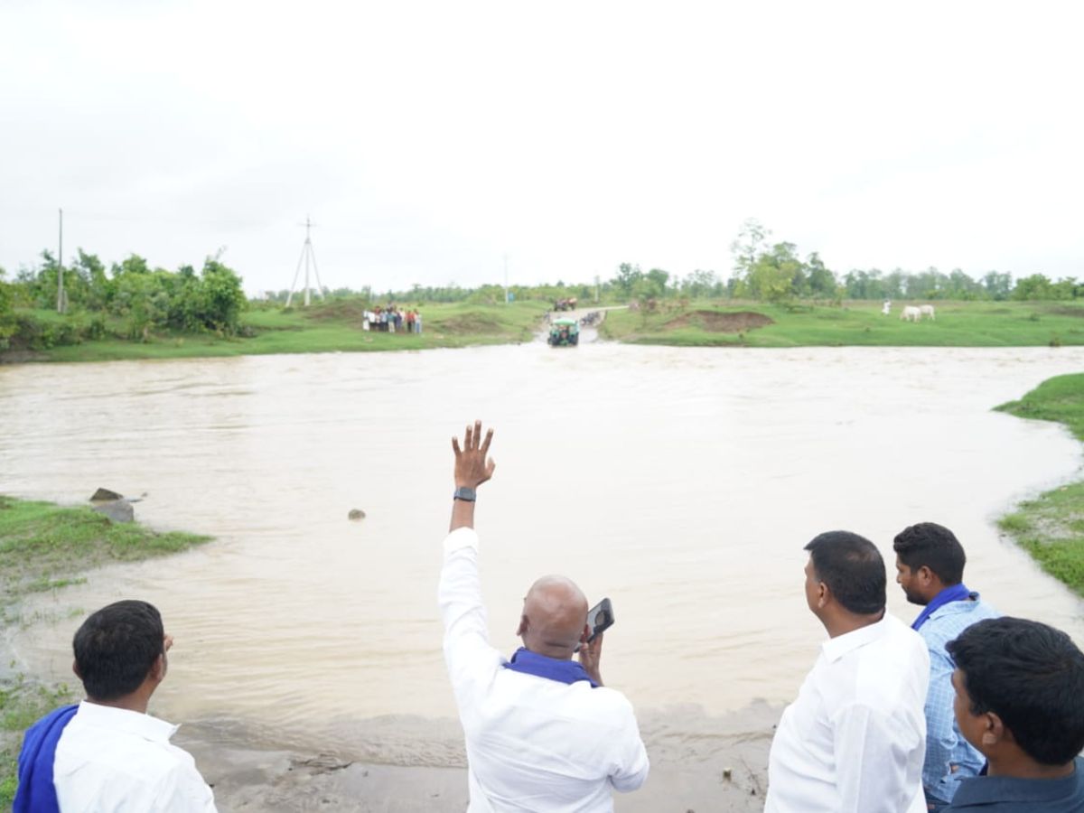 BRS ఎమ్మెల్యే కోనప్ప ముక్కు నేలకు రాసి రాజీనామా చేయాలి - BSP చీఫ్ ఆర్ఎస్ ప్రవీణ్ కుమార్