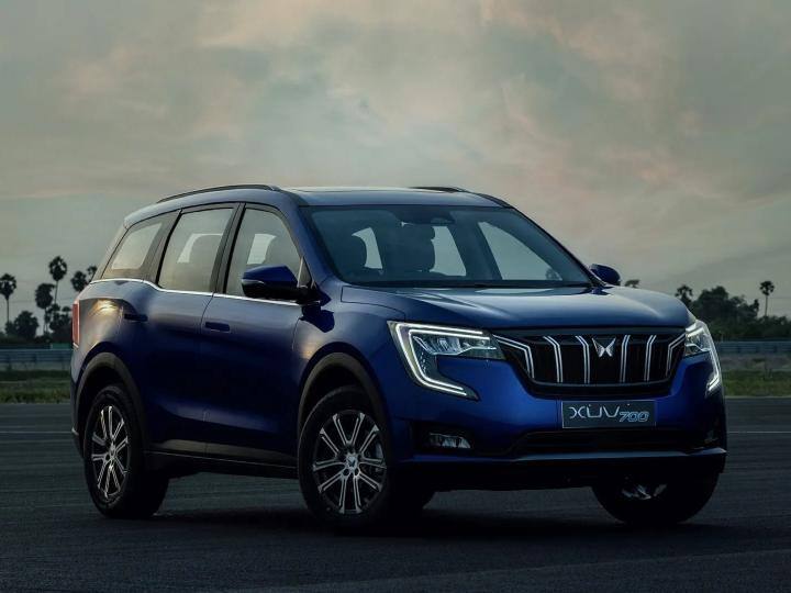 Mahindra XUV 700: नए वेरिएंट्स में आ सकती है महिंद्रा एक्सयूवी 700, इस त्योहारी सीजन में हो सकती है लॉन्च The six seater variants of Mahindra XUV 700 would be launch in this festive season Mahindra XUV 700: नए वेरिएंट्स में आ सकती है महिंद्रा एक्सयूवी 700, इस त्योहारी सीजन में हो सकती है लॉन्च