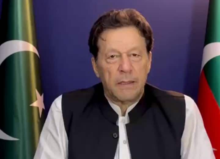 Pakistan Ex PM Imran Khan Says Will form new party and win elections if PTI banned 'PTI पर प्रतिबंध लगा तो नई पार्टी बनाएंगे और जीतेंगे', चुनाव से पहले इमरान खान ने भरी हुंकार, कहा- मुझे जेल भेज दो तो भी...