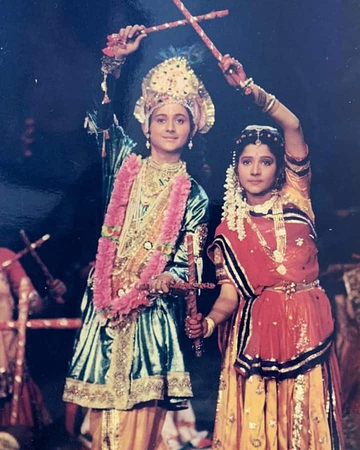 अब स्वप्निल जोशी 45 साल के हो चुके हैं और लगातार अपनी एक्टिंग से लोगों को दिल जीत रहे हैं. वहीं बात करें उनकी पर्सनल लाइफ की तो भी काफी दिलचस्प रही है.