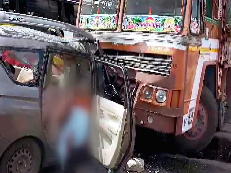 Madhya Pradesh Road Accident Six Killed One Injured In SUV-Truck Collision Near Sagar City Six Killed, One Injured As SUV Collides With Truck Near Madhya Pradesh's Sagar City
