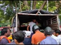 महंगाई की मार के बीच लखनऊ में लोगों को राहत, यहां से खरीद सकते हैं 90 रुपए किलो टमाटर