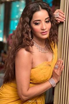 Monalisa: ਮੋਨਾਲੀਸਾ ਨੇ ਪੀਲੀ ਸਾੜ੍ਹੀ ਵਿੱਚ ਆਪਣੇ ਸਟਾਈਲ ਨਾਲ ਮਚਾਈ ਤਬਾਹੀ, ਹੌਟਨੈੱਸ ਨੂੰ ਦੇਖ ਕੇ ਉੱਡ ਗਏ ਯੂਜ਼ਰਸ ਹੋਸ਼