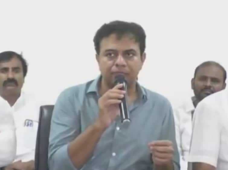 Minister KTR Said Congress Must Say Sorry to Telangana Farmers Minister KTR: హిమాన్షు మాటల్లో తప్పేం లేదు! ఎమ్మెల్యేలను కొనడంలో రేవంత్ టాలెంటెడ్: మంత్రి కేటీఆర్