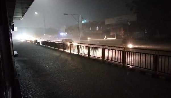 Ahmedabad Rain: અમદાવાદમાં જામ્યો વરસાદી માહોલ, વસ્ત્રાલ, નરોડા, નારોલ, નિકોલમાં વરસાદી ઝાપટા
