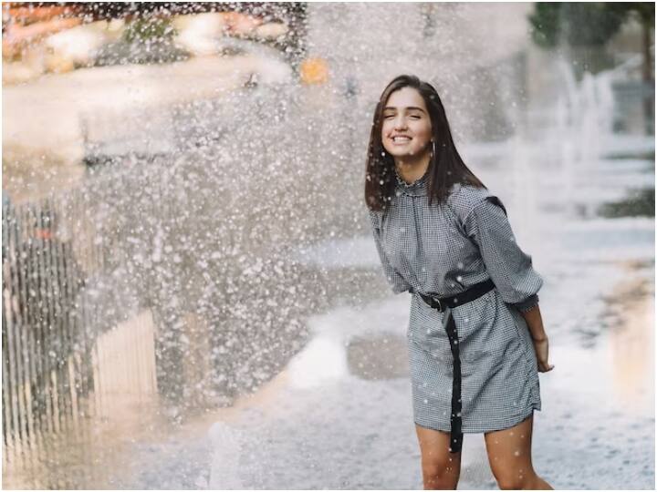 कुछ साल पहले यूरोपियन जर्नल ऑफ फिजिक्स’ में इटली के भौतिक विज्ञानी फ्रैंको बोच्ची ने एक अपनी रिसर्च में बताया था कि बारिश में भागने से ज्यादा भीगते हैं.