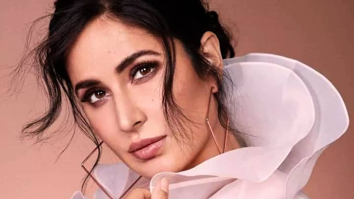 Actress Katrina Kaif Birthday:  রুপোলি পর্দায় তিনি সুন্দরী নায়িকা হলেও, আর পাঁচটা মানুষের মতো তাঁরও ব্যক্তিগত জীবন রয়েছে। ক্যাটরিনা ভগবানে বিশ্বাসী।