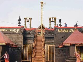 ஆடி மாத பூஜைக்காக திறக்கப்படும் சபரிமலை ஐயப்பன் கோயில் நடை… முன்பதிவு செய்தோருக்கு அனுமதி!