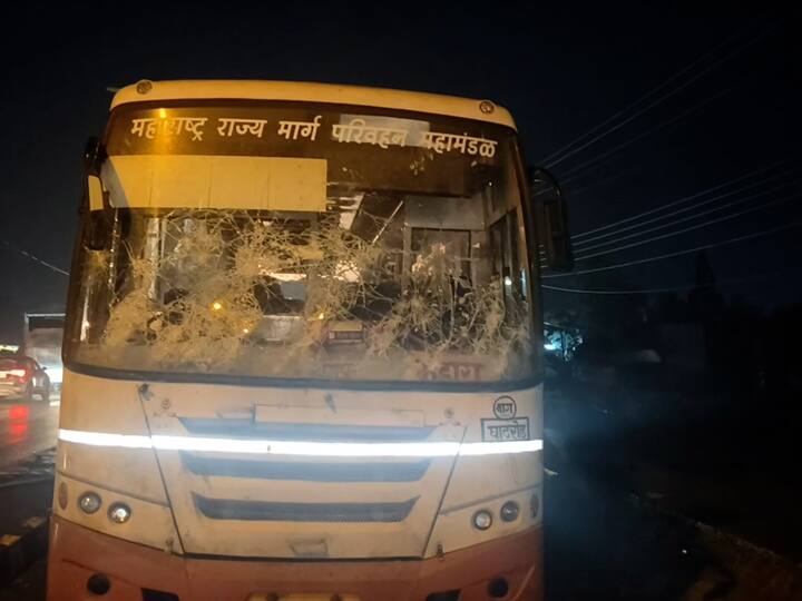 ही घटना भंडारा-नागपूर राष्ट्रीय महामार्गावरील फुलमोगरा या गावात घडली.
