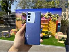 Smartphones: ਜੇ ਪੈਸੇ ਦੀ ਕੋਈ ਦਿੱਕਤ ਨਹੀਂ ਤਾਂ ਖ਼ਰੀਦ ਸਕਦੇ ਹੋ ਇਹ 5 ਘੈਂਟ ਸਮਾਰਟਫੋਨ, ਵੇਖੋ ਤਸਵੀਰਾਂ