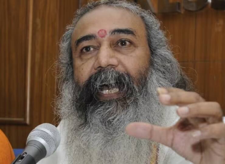 Delhi Politics: दिल्ली की सियासी बाढ़ में कूदे आचार्य प्रमोद कृष्णम, अरविंद केजरीवाल का सपोर्ट करते हुए LG पर कसा तंज Acharya Pramod Krishnam takes a jibe at Vinai Kumar Saxena on Delhi floods, supports Arvind Kejriwal Delhi Politics: दिल्ली की सियासी बाढ़ में कूदे आचार्य प्रमोद कृष्णम, अरविंद केजरीवाल का सपोर्ट करते हुए LG पर कसा तंज