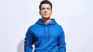Sonu Sood: কাজের সময় ধূমপান... হঠাৎ হাজির হয়ে সব কেড়ে নিলেন সোনু সুদ!