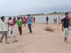 सोन नदी में पानी पी रहे बुजुर्ग पर मगरमच्छ ने किया हमला, खींचकर गहरे पानी में ले गया, तलाश में जुटी टीम