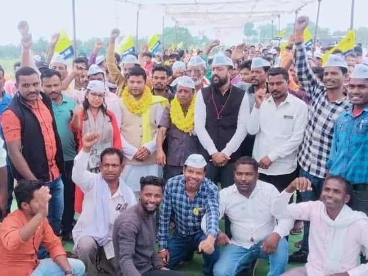 Chhattisgarh News: बस्तर के12 विधानसभा सीटों में AAP ने फूंका चुनावी शंखनाद,ग्रामीणों के बीच लगारहे जनचौपाल Chhattisgarh aam admi party cg election campaign chitrkot assembly bastar news ANN Chhattisgarh News: बस्तर के12 विधानसभा सीटों में AAP ने फूंका चुनावी शंखनाद,ग्रामीणों के बीच लगारहे जनचौपाल