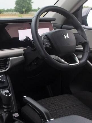 पहले बाप ने चलाईं ये गाड़ियां, अब बच्चे इनमें बैठकर मार रहे हैं टशन