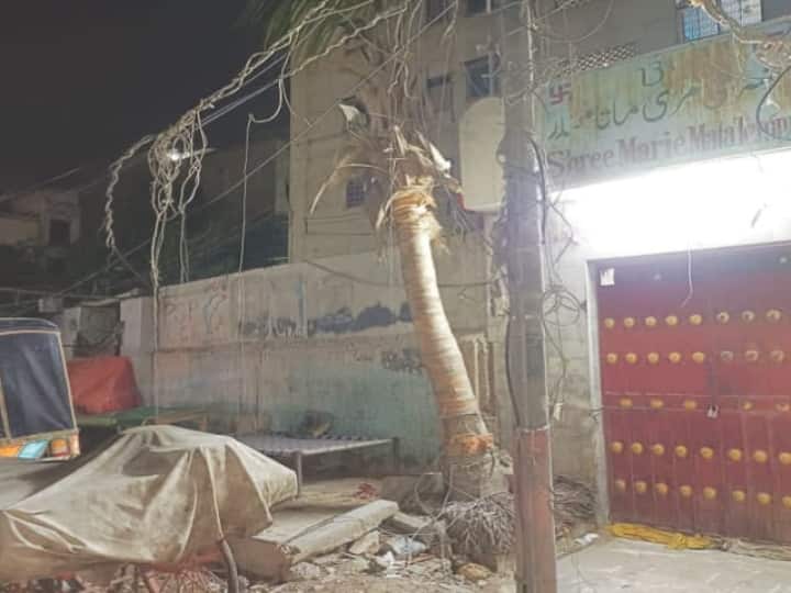 Bulldozer fired at 150-year-old temple in Karachi, attempts were being made to grab the land for years