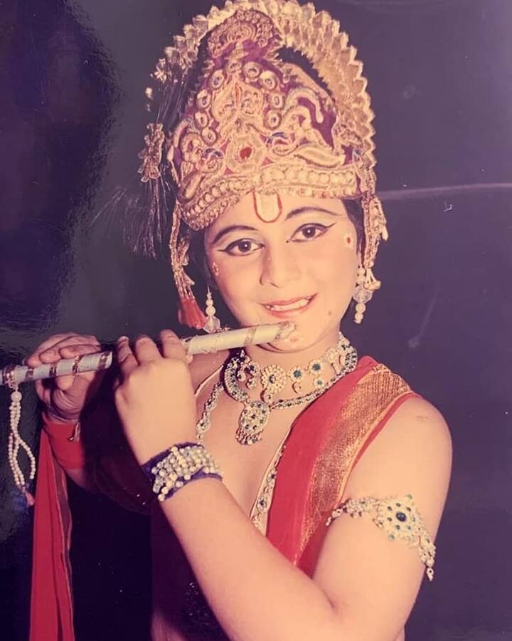 आपको जानकर हैरानी होगी कि इस वक्त स्वप्निश सिर्फ 16 साल के थे. इस सीरियल से वो रातोंरात स्टार बन गए थे. जिन्होंने आगे जाकर और भी कई सारे हिट टीवी शोज में भी काम किया था.