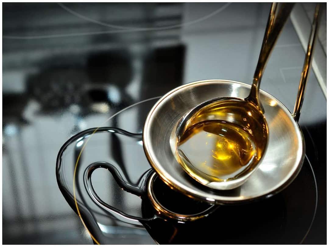 Know whether the oil you are using is adulterated or good Oil Adulteration: మీరు వాడుతున్న నూనె కల్తీదో, మంచిదో ఇలా తెలుసుకోండి