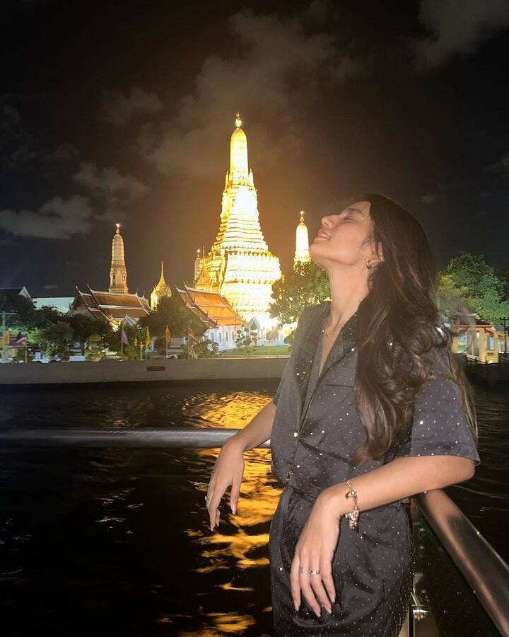 ప్రియా ప్రకాష్ వారియర్ -Image credit: Priya Prakash Varrier/Instagram