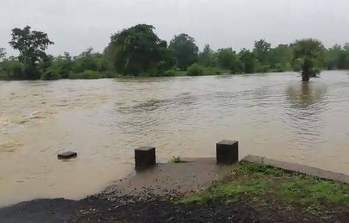 गेल्या 24 तासात चंद्रपूर जिल्ह्यात सरासरी 47 मिलिमीटर पावसाची नोंद झाली आहे. तर जिल्ह्यातील पाच तालुक्यांमध्ये अतिवृष्टीची नोंद झाली आहे.