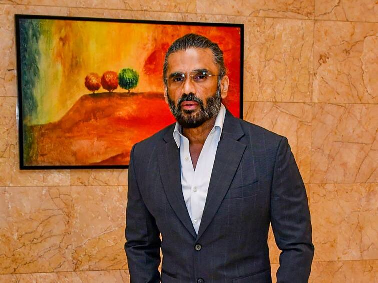 Fast Five questions with celebrity Suniel Shetty on what keeps him ticking from their favourite food to their most preferred app Suniel Shetty: কোন সোশ্যাল মিডিয়া অ্যাপ থেকে প্রতিনিয়ত অনুপ্রাণিত হন সুনীল শেট্টি? অভিনেতার সঙ্গে 'চটজলদি' প্রশ্নোত্তর পর্ব