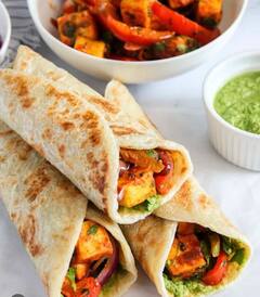 भारत के ये 8 स्ट्रीट फूड आपके टी टाइम को बना देंगे मजेदार...क्या आपने चखा है इनका स्वाद