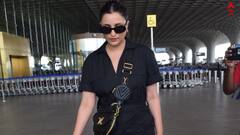 Parineeti Chopra: বিমানবন্দরে ফুরফুরে মেজাজে পরিণীতি চোপড়া, বলিউড ডিভাকে দেখতেই ছবির বন্যা