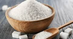 Sugar Side Effects: साखरेच्या अतिसेवनामुळे शरीरावर होतात 'हे' दुष्परिणाम; गोड खाणाऱ्यांनो वेळीच सावध व्हा